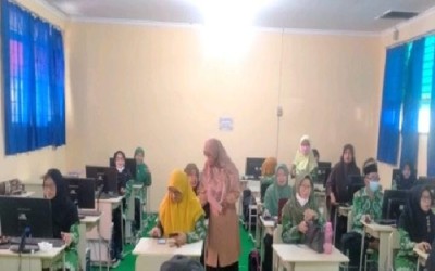 Guru MTs Negeri 1 Serang ikuti Survei Lingkungan Belajar